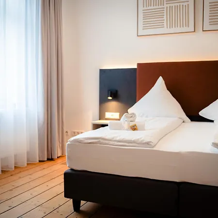 Gemuetliche By Junik דירה *